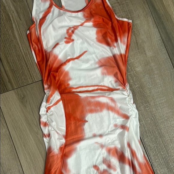 Tie-Dye Maxi Dress - Orange and White - Picture 2 of 4